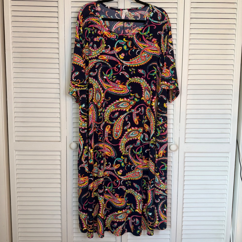 Curvy Lovey Womens 5XL Paisley Print Midi Dress Short‎ Sleeve Pockets Navy NWOT
